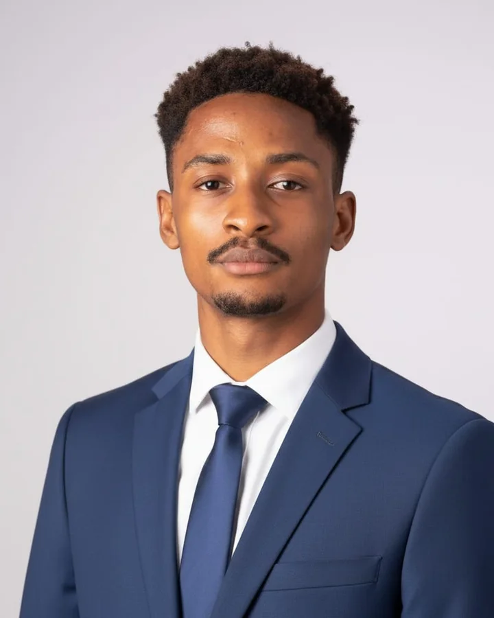 Portrait of Joel Onasanya